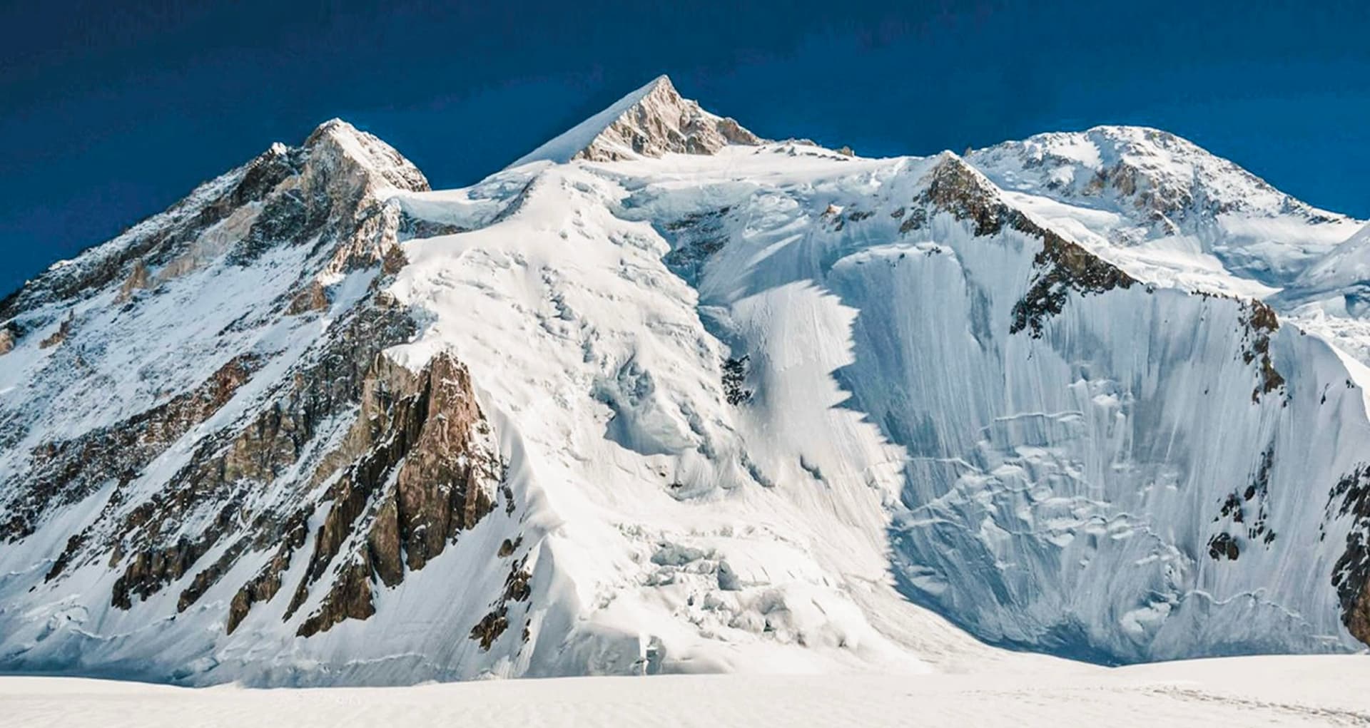 Tilicho Peak Expedition (7,134 m)