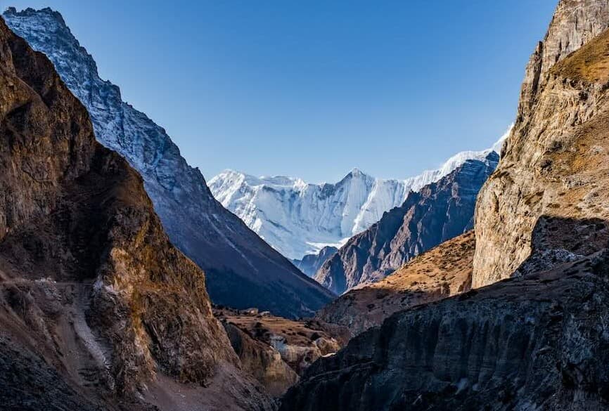 Nepal Travel Guide – Essential Tips Before You Visit