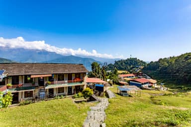 Trek from Dhampus to Sarangkot 2