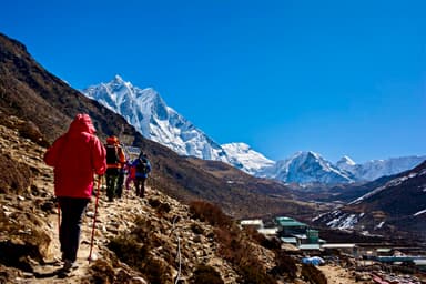 Acclimatization Hike from Dingboche to Chhukung 1