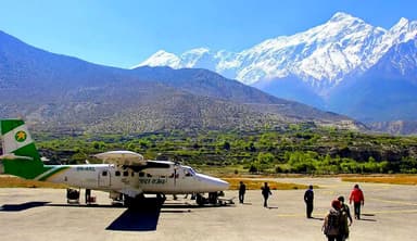 Flight to Jomsom 1