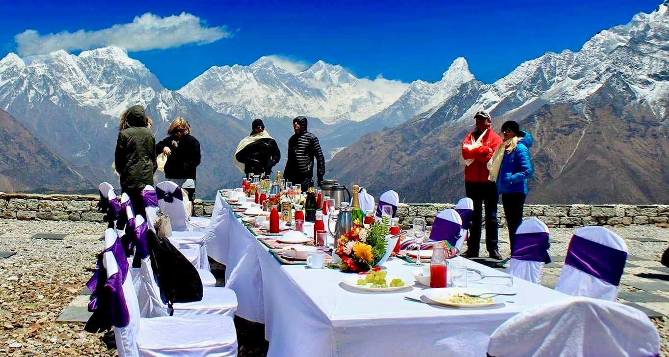 Breakfast At Everest Helicopter Tour