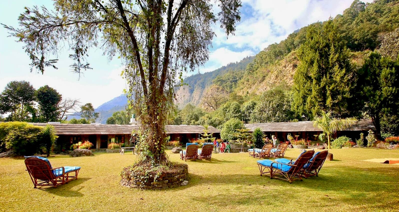 Sanctuary lodge birethanti