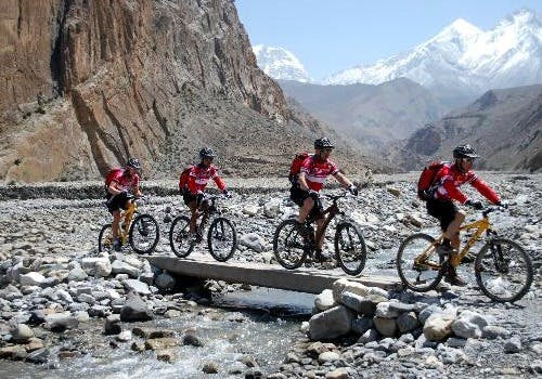 Adventure in Style: Luxury Biking Tours Through Nepal’s Terrains